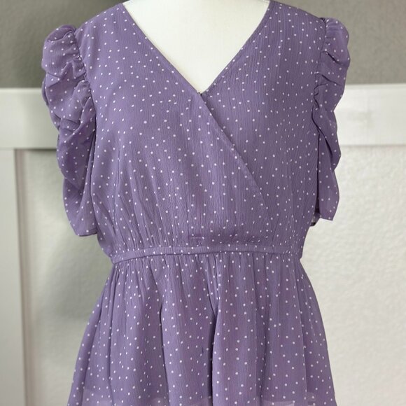 Lavender top - Picture 1 of 4